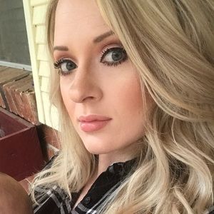 Meet your Posher, Jolie